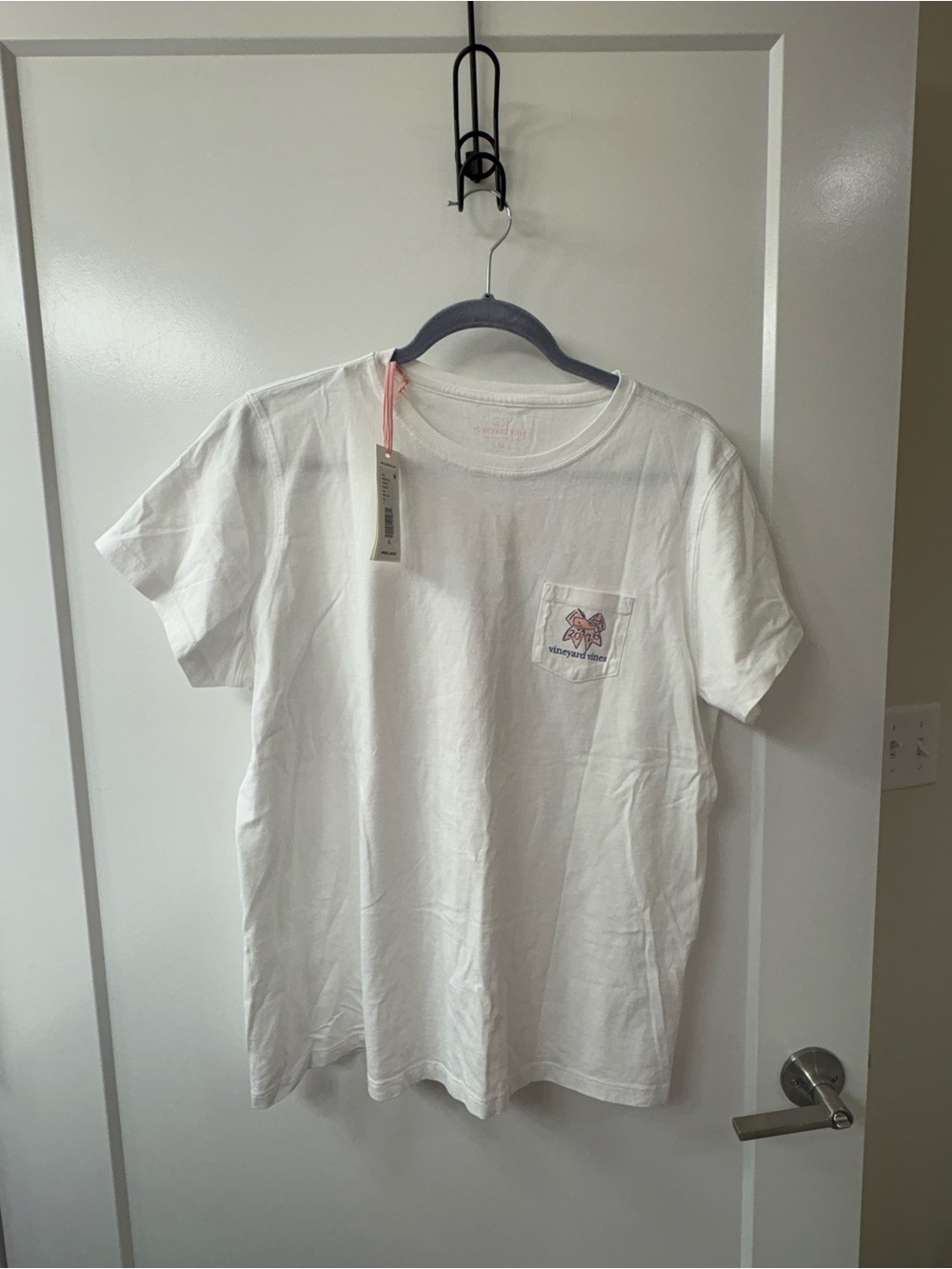 NWT Vineyard Vines White Graduation 2026 Whale Logo Pocket Tee Crew Neck SZ XL